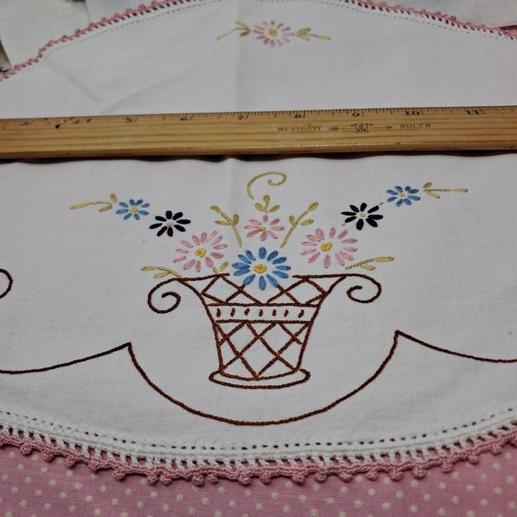 Vintage Embroidered Linens Lot 9 Pieces Hand Stitched Floral Kitchen Decor - Picture 6 of 11